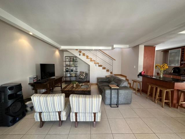 To Let 4 Bedroom Property for Rent in Sunset Beach Western Cape